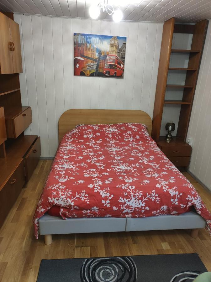 Studio Independant Dans Un Maison Lägenhet Saint-Denis  Exteriör bild