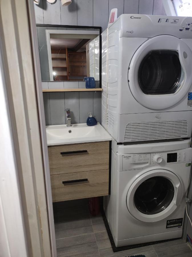 Studio Independant Dans Un Maison Lägenhet Saint-Denis  Exteriör bild